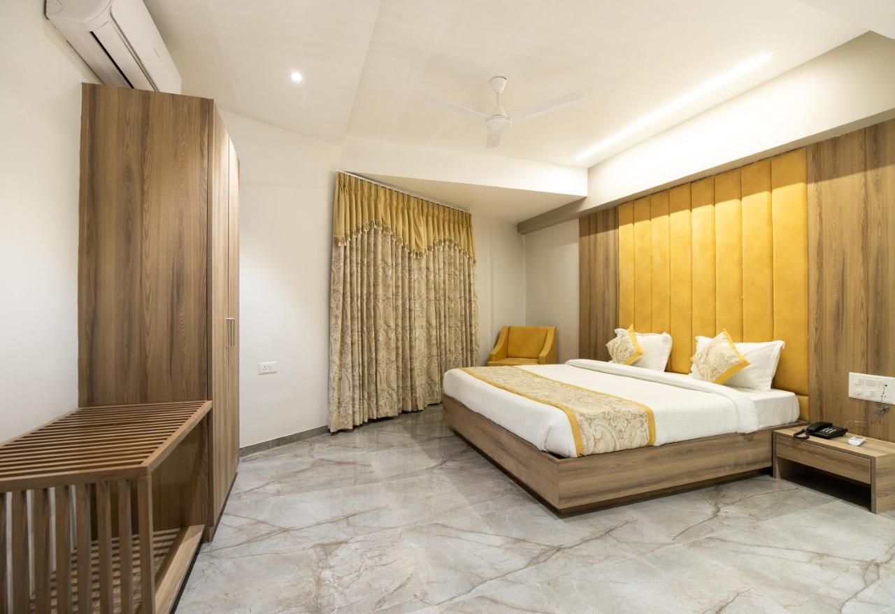 Palette - Hotel Welcome Kadi Exterior foto
