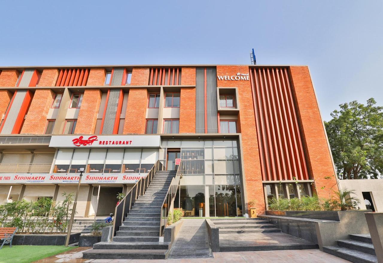 Palette - Hotel Welcome Kadi Exterior foto