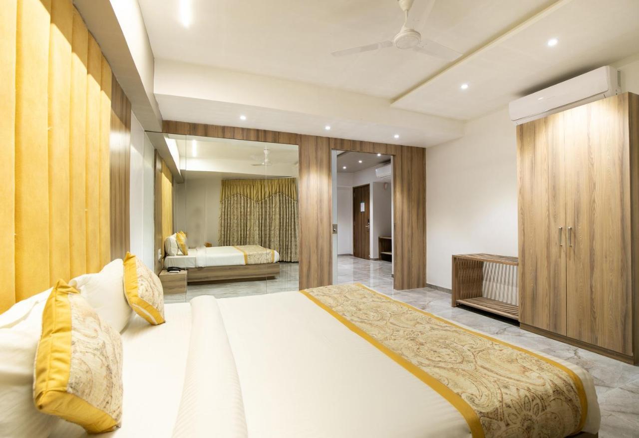 Palette - Hotel Welcome Kadi Exterior foto