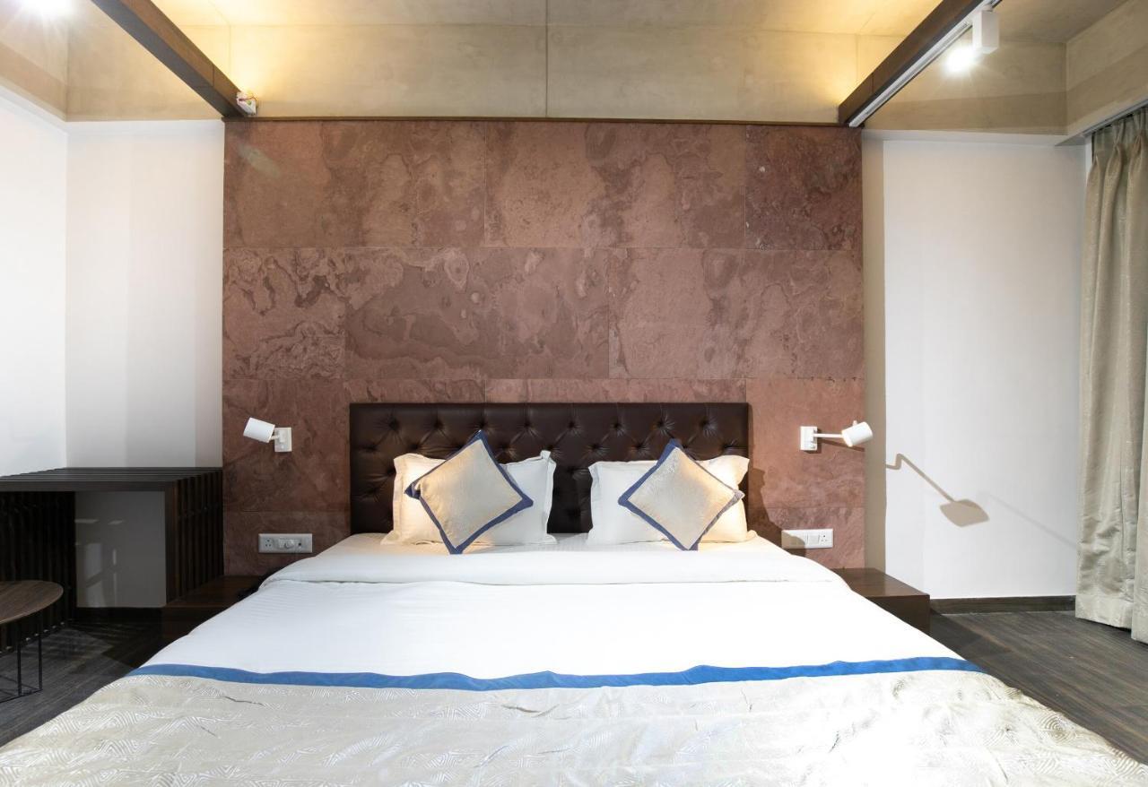 Palette - Hotel Welcome Kadi Exterior foto