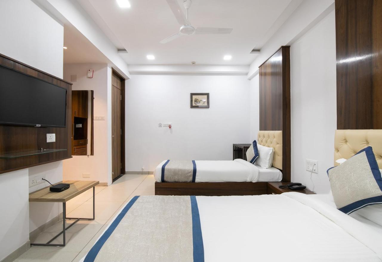 Palette - Hotel Welcome Kadi Exterior foto